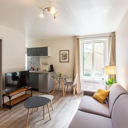 Le Magenta, Proche De La Place Wilson Apartment